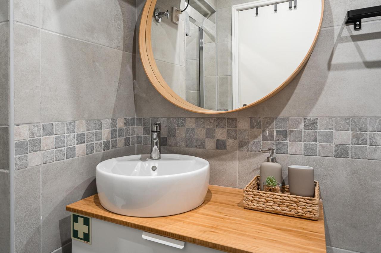 Catarina'S Little Corner By Lovelystay Porto Bagian luar foto